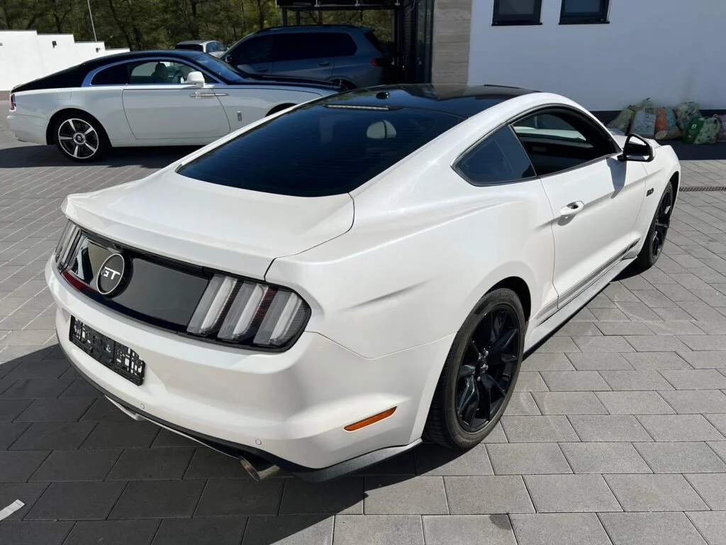 Ford Mustang GT Fastback