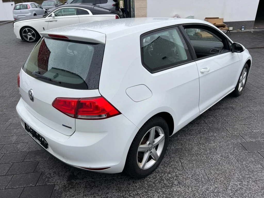 Volkswagen Golf VII