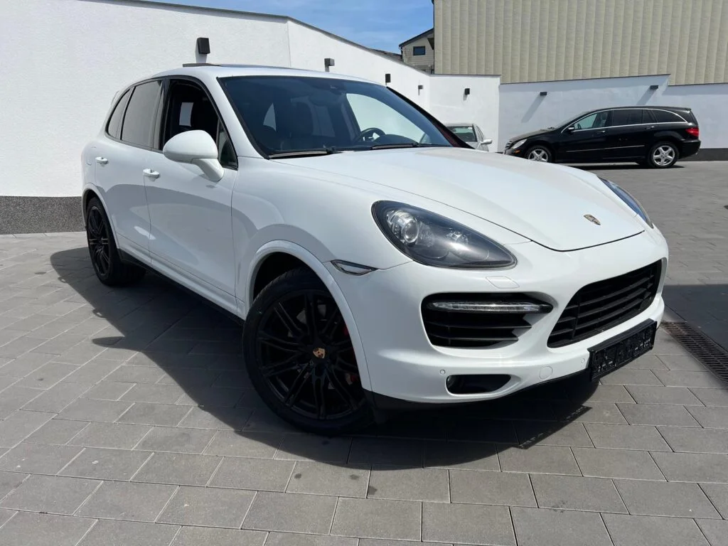 Porsche Cayenne TURBO