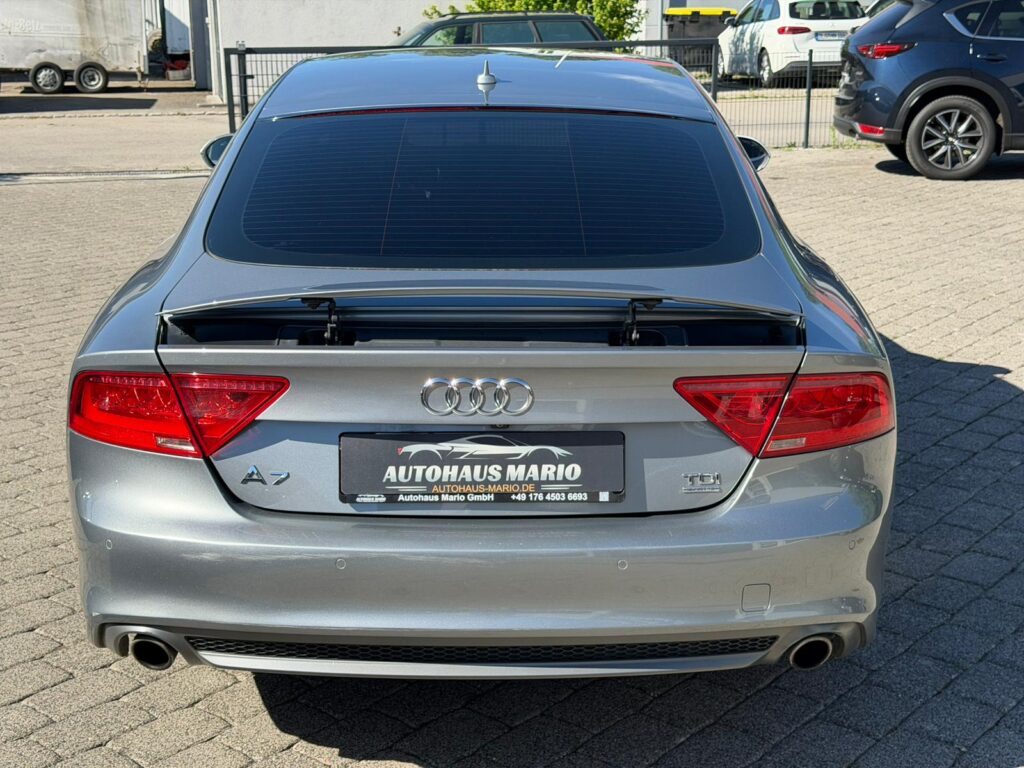 Audi A7 Quattro *F1*