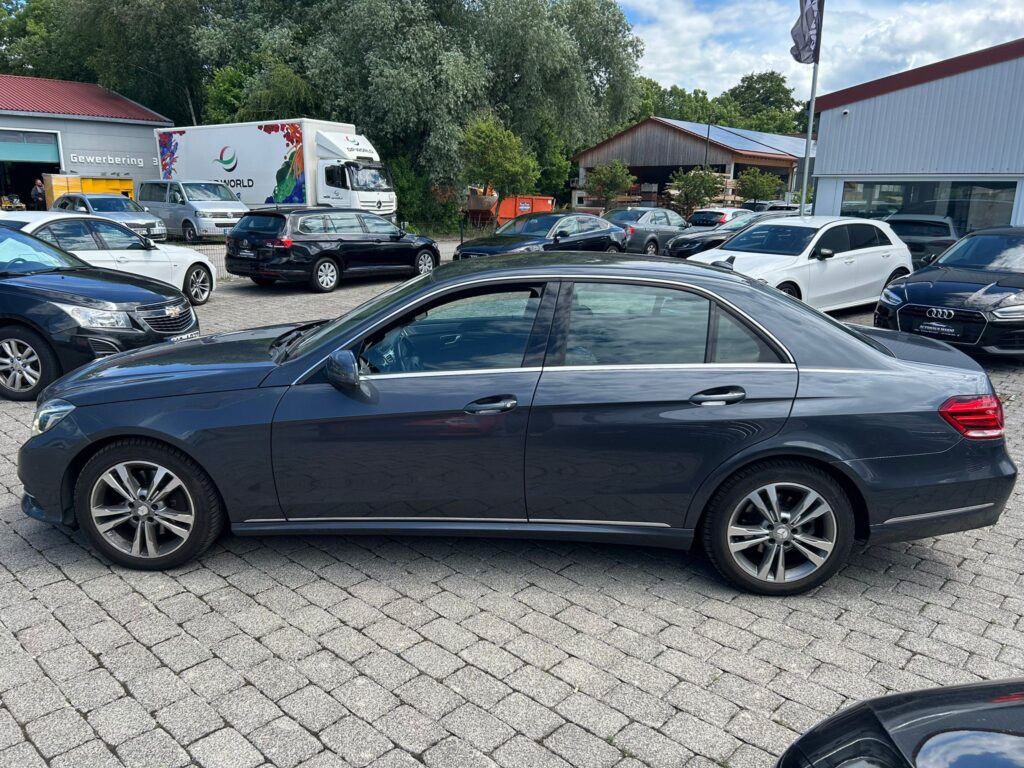 Mercedes E300