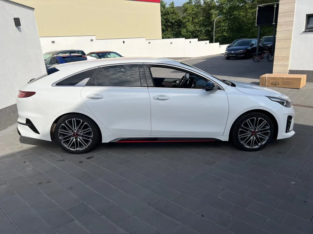 Kia Proceed 1.6 T-GDI *Digital Cockpit*