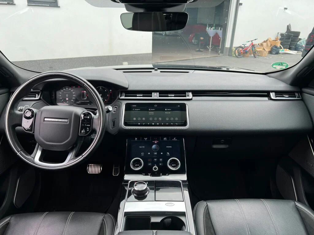 Land Rover Range Rover Velar R-Dynamic