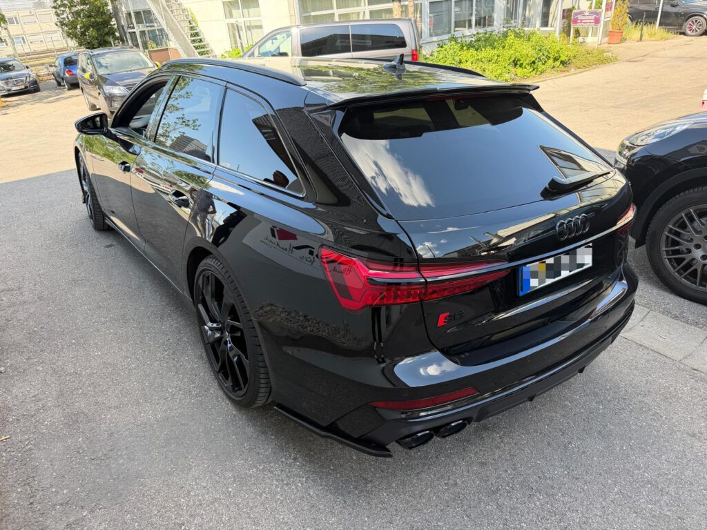 Audi S6 Avant