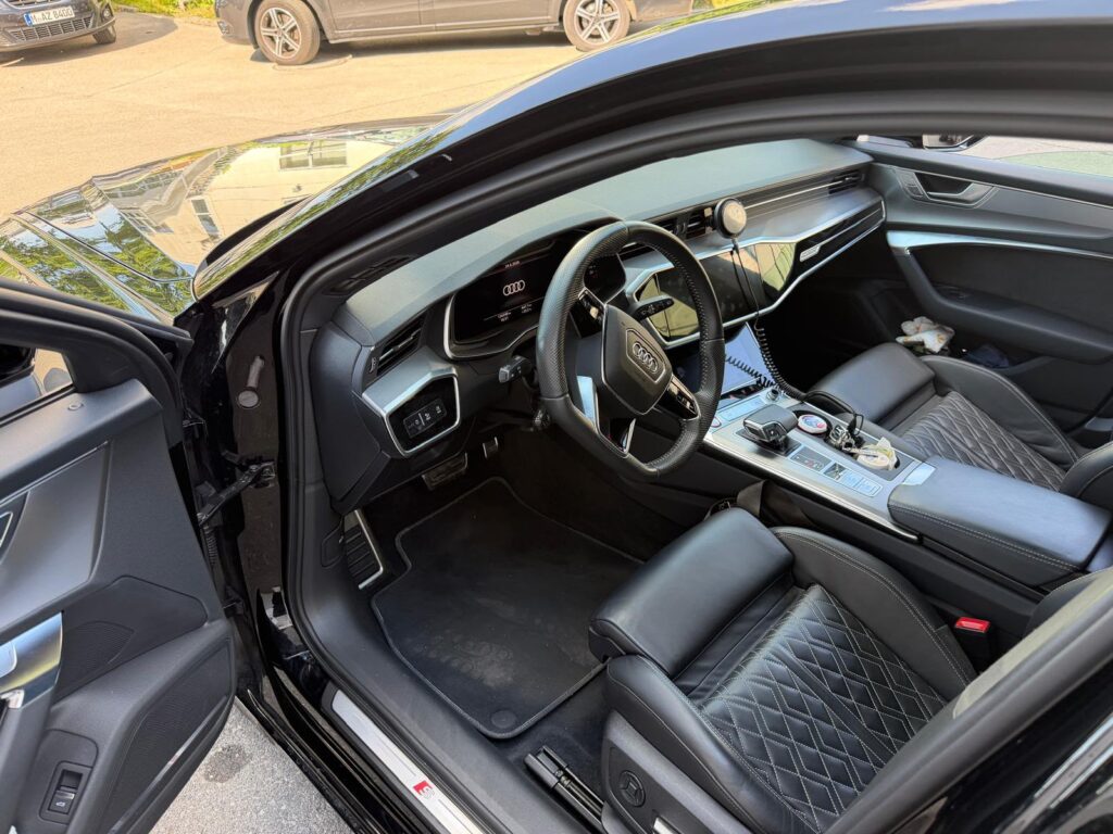 Audi S6 Avant