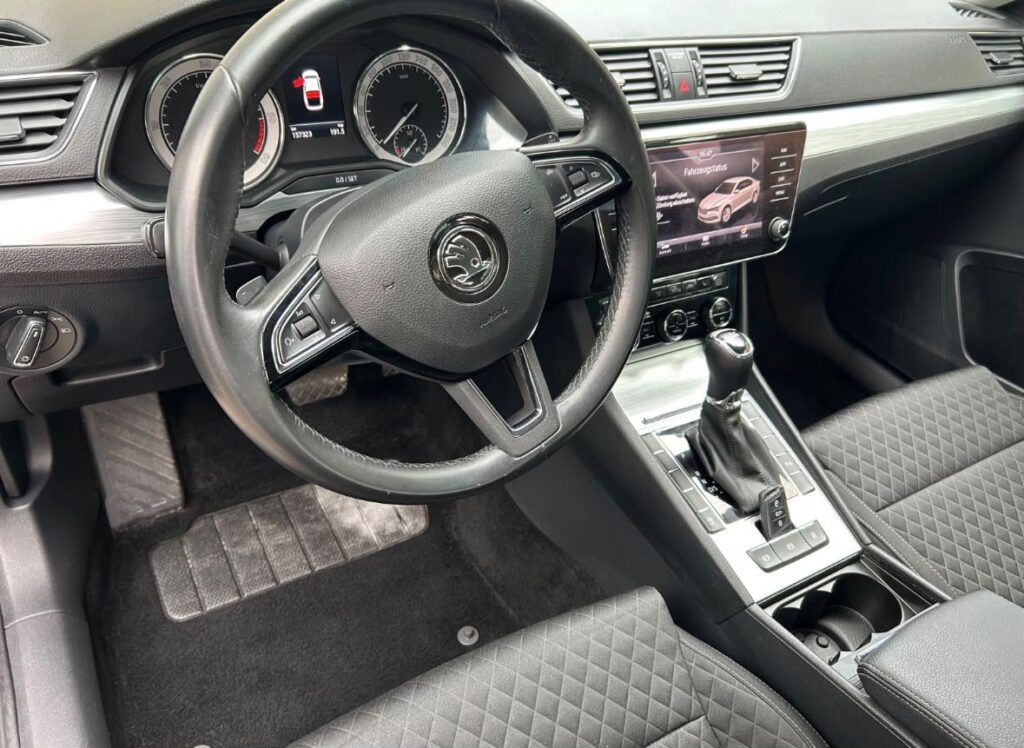 Skoda Superb DSG *Kamera*
