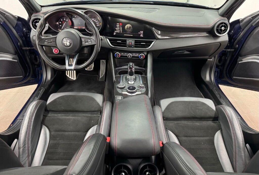 Alfa Romeo Giulia  Quadrifoglio Montecarlo *Carbon*Kamera*