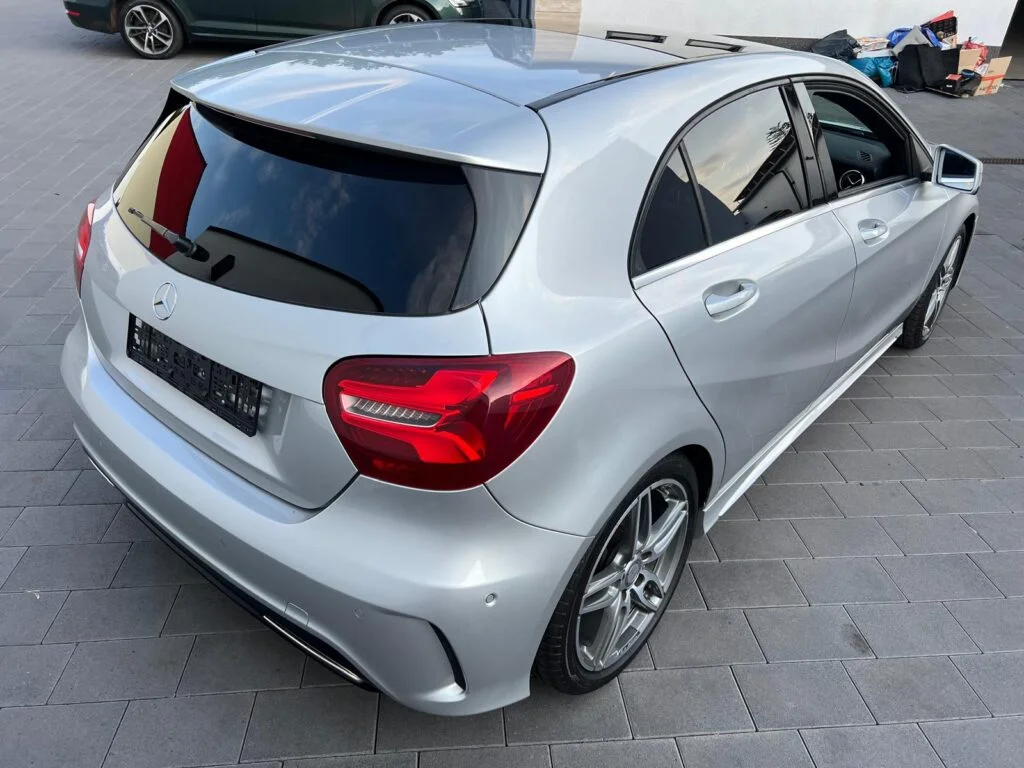 Mercedes-Benz A 180 *AMG Paket*