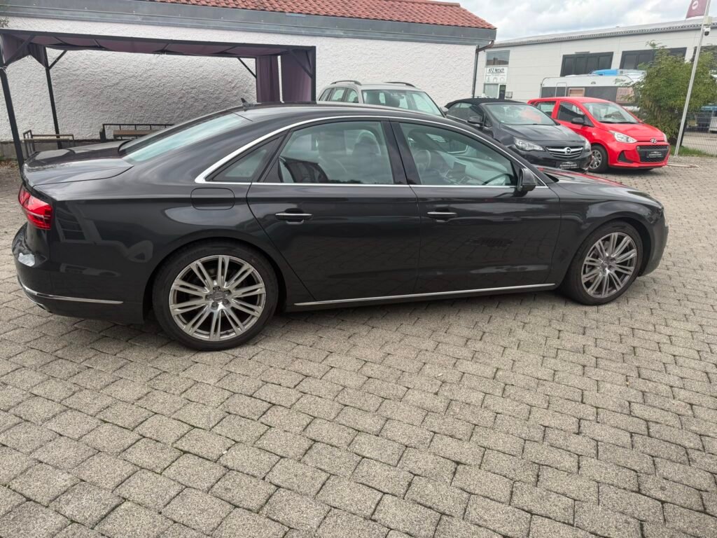 Audi A8 3.0 TDI *Camera*BOSE*