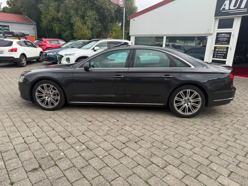 Audi A8 3.0 TDI *Camera*BOSE*