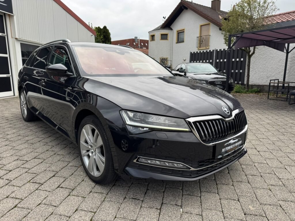 Skoda Superb Premium Edition 4×4 *Digital Cockpit*