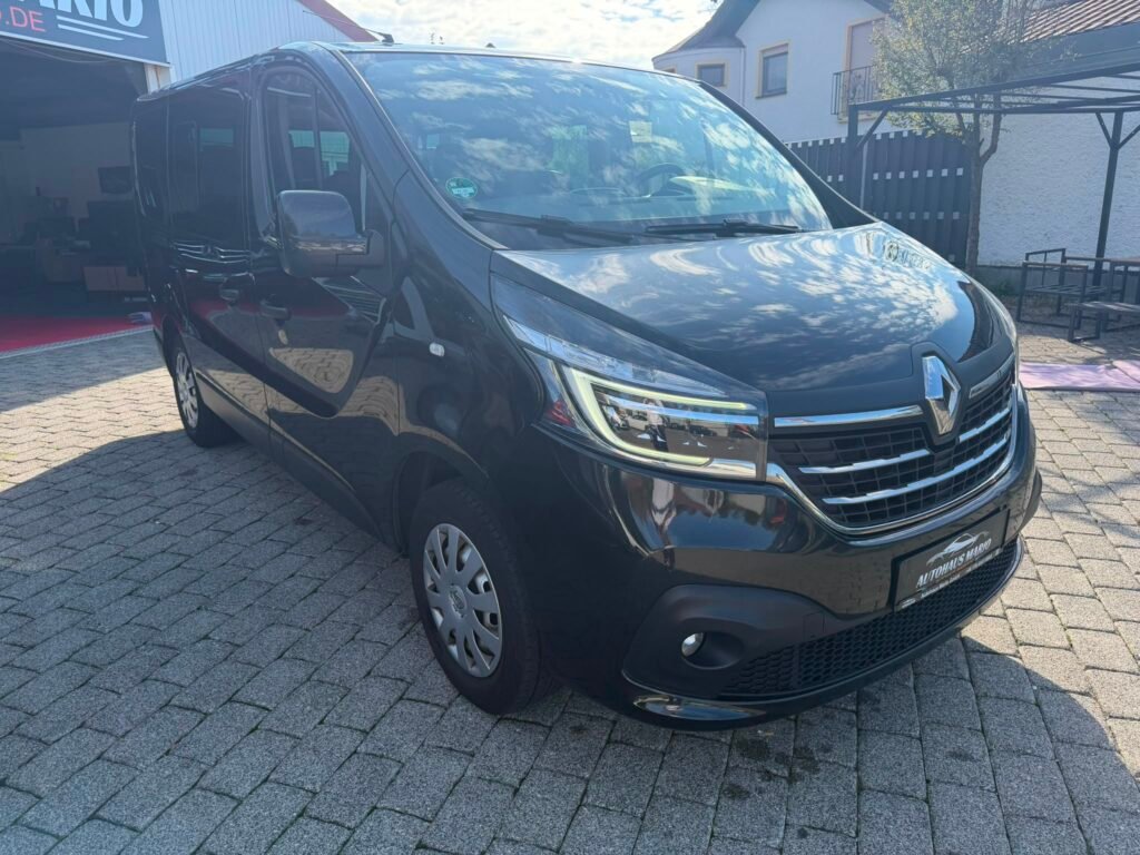 Renault Trafic *7+1 Sjedala *